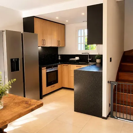 Apartment House With Garden Near The - Pool And Tennis