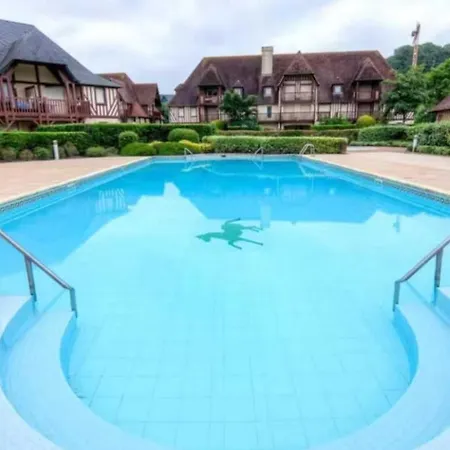 House With Garden Near The - Pool And Tennis * Deauville